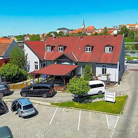 & Centrum Palmira Szálloda Uherský Brod